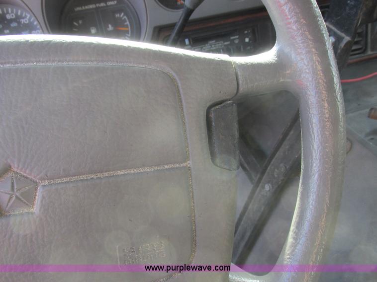 image for item L4201 1997 Dodge Ram Van 3500 Maxi van