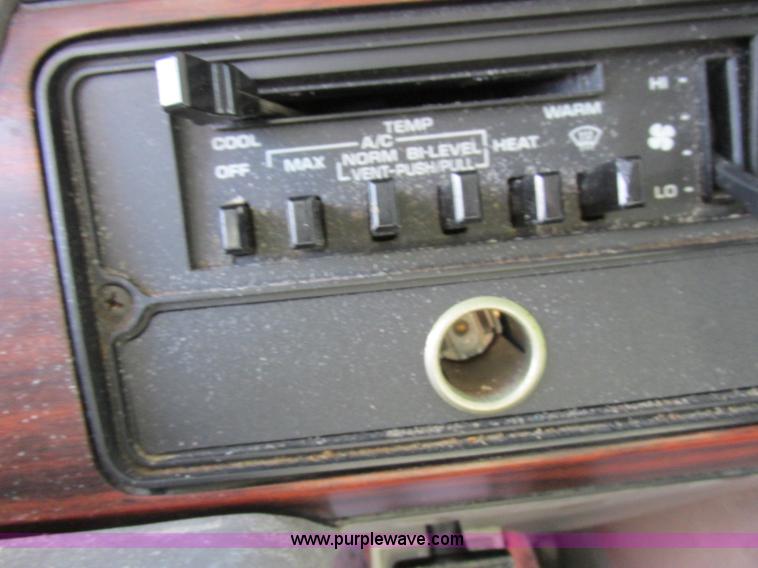 image for item L4201 1997 Dodge Ram Van 3500 Maxi van