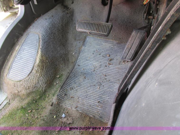 image for item L4201 1997 Dodge Ram Van 3500 Maxi van