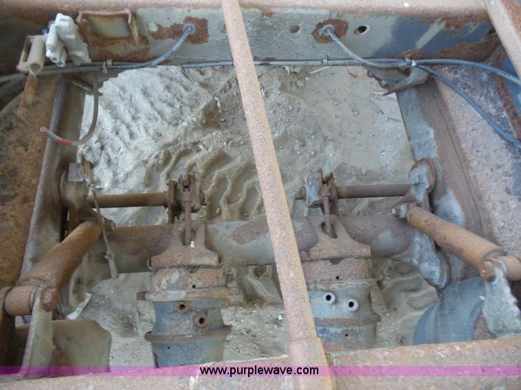 image for item L4957 Trailer running gear