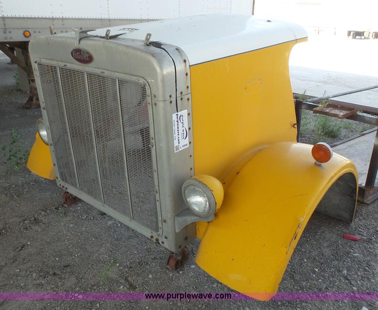 image for item L4958 Peterbilt 359 truck hood