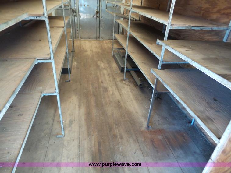 image for item L4964 1997 Freightliner MT45 delivery truck