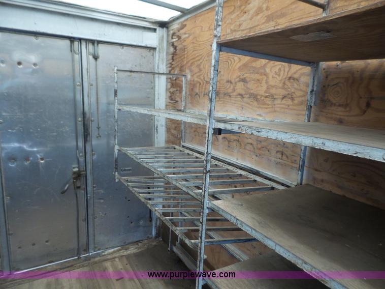 image for item L4964 1997 Freightliner MT45 delivery truck