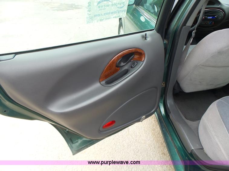 image for item L6180 1999 Mercury Sable