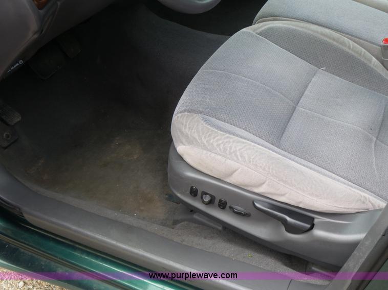 image for item L6180 1999 Mercury Sable