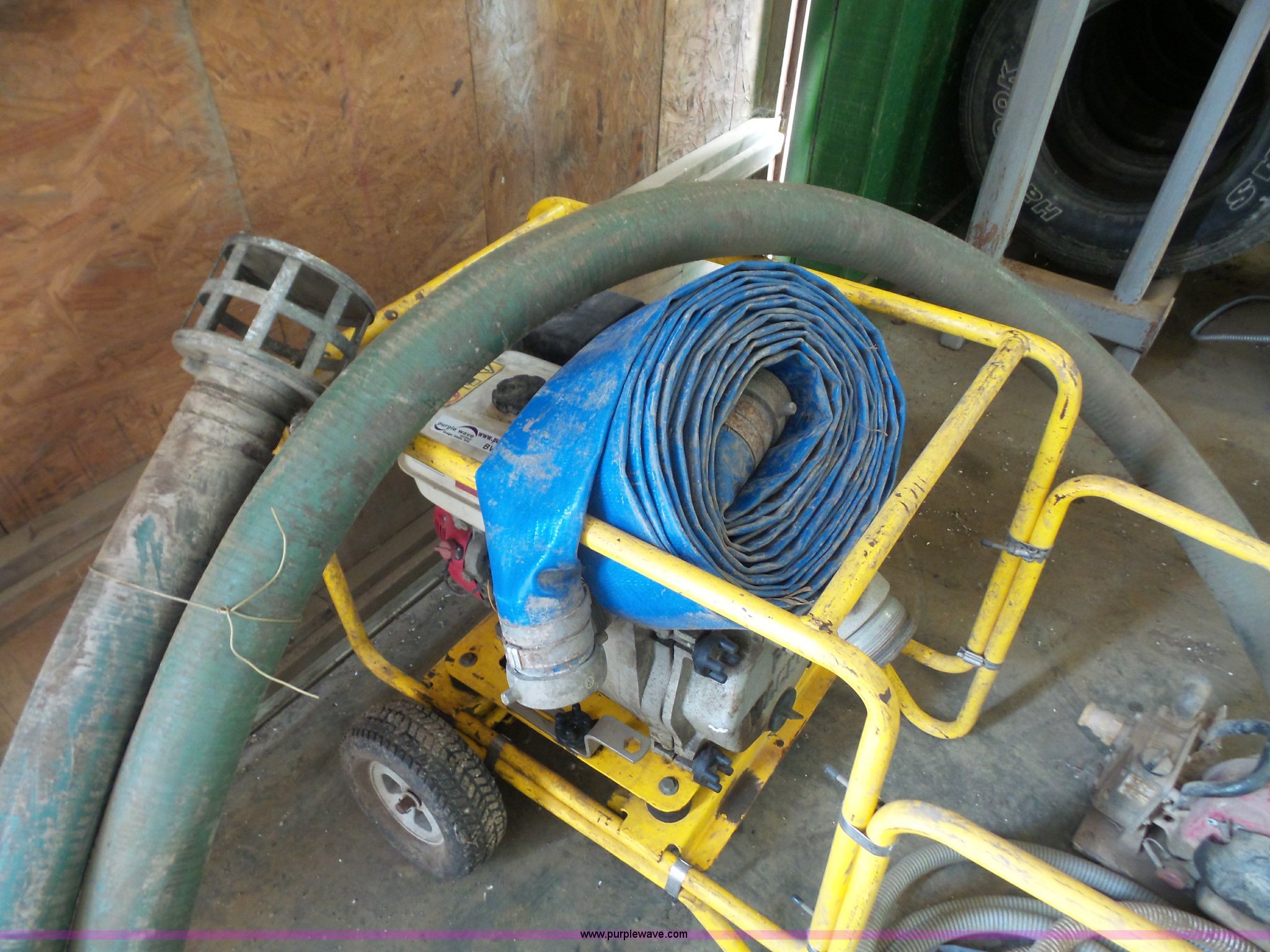 (2) pumps in Carbondale, KS Item BV9751 sold Purple Wave