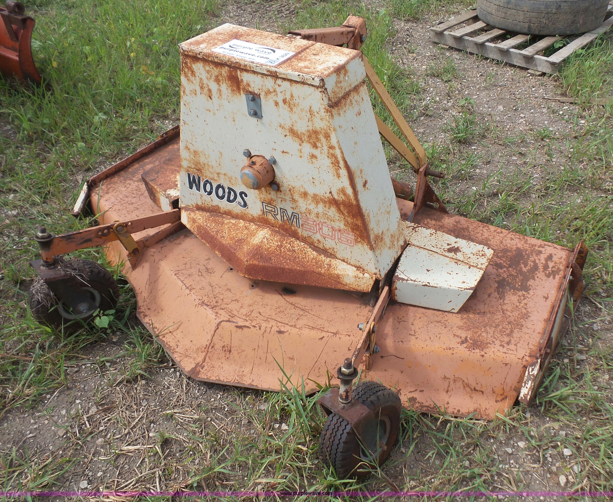 Woods RM306 finish mower in Carbondale, KS Item K3629 sold Purple Wave