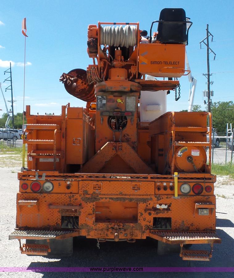 image for item BK9638 1997 International 4900 digger derrick truck