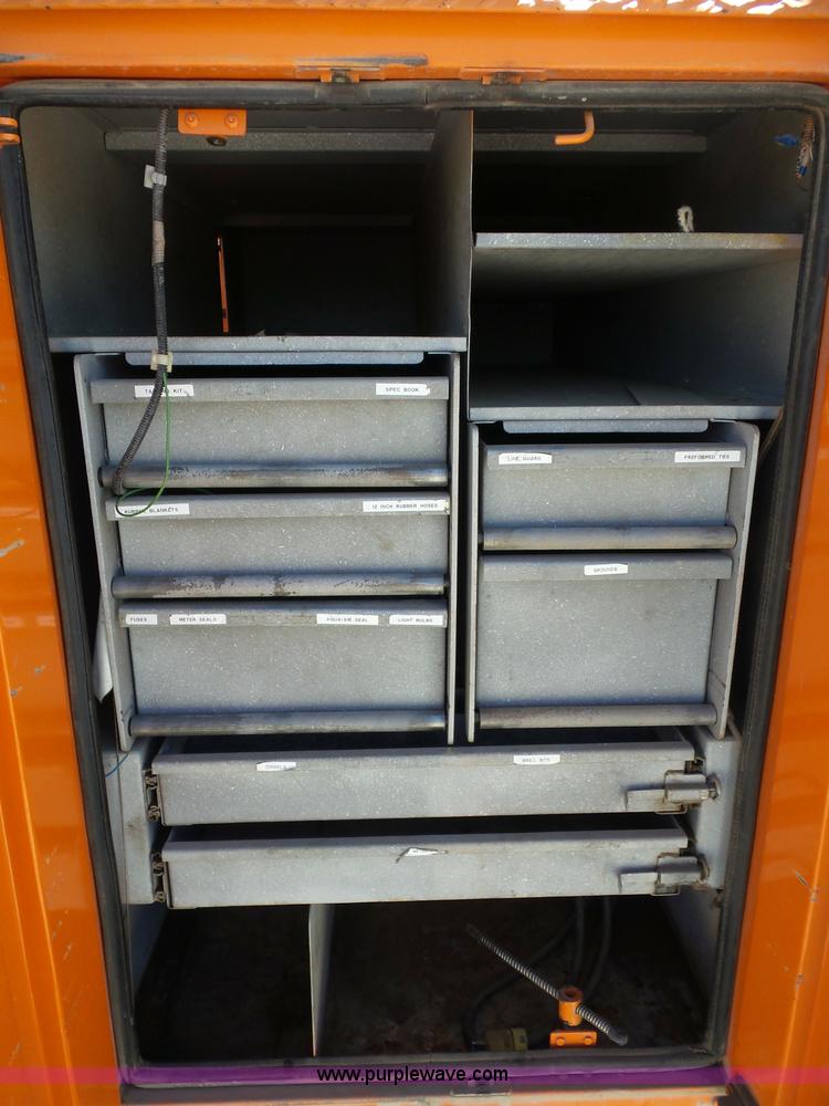 image for item BK9638 1997 International 4900 digger derrick truck