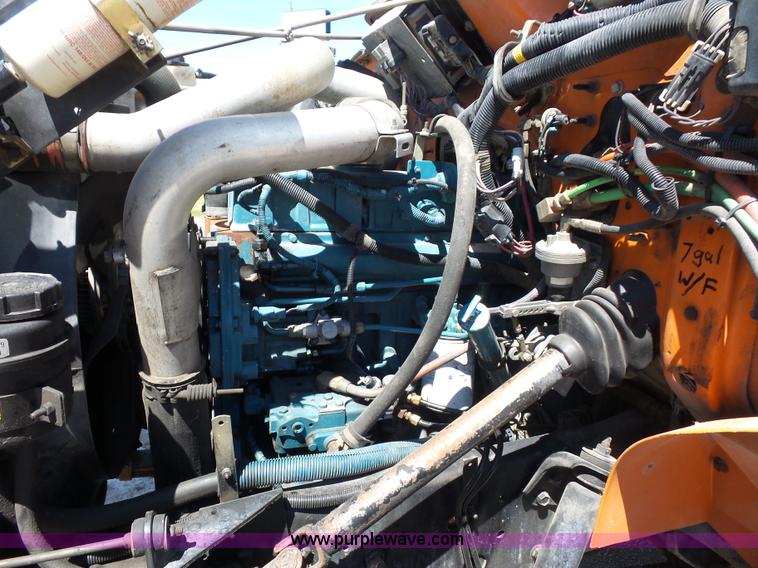 image for item BK9638 1997 International 4900 digger derrick truck