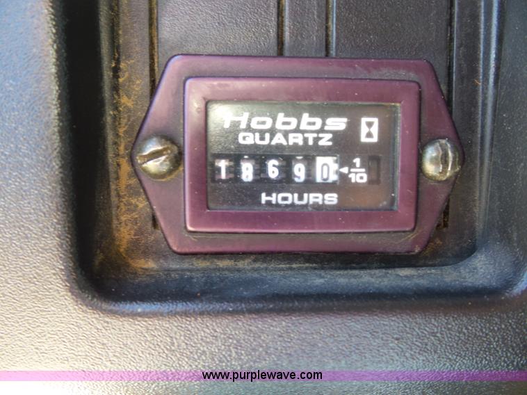 image for item BK9638 1997 International 4900 digger derrick truck