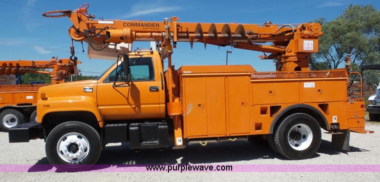 image for item BK9639 1997 Chevrolet C7500 digger derrick truck