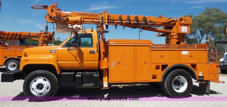 image for item BK9639 1997 Chevrolet C7500 digger derrick truck