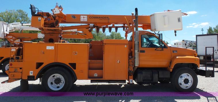 image for item BK9639 1997 Chevrolet C7500 digger derrick truck