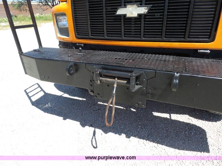 image for item BK9639 1997 Chevrolet C7500 digger derrick truck