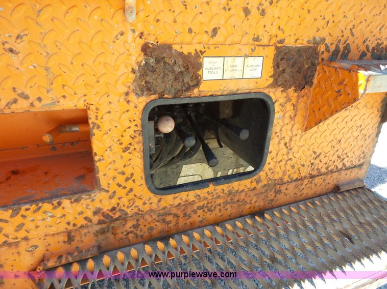 image for item BK9639 1997 Chevrolet C7500 digger derrick truck