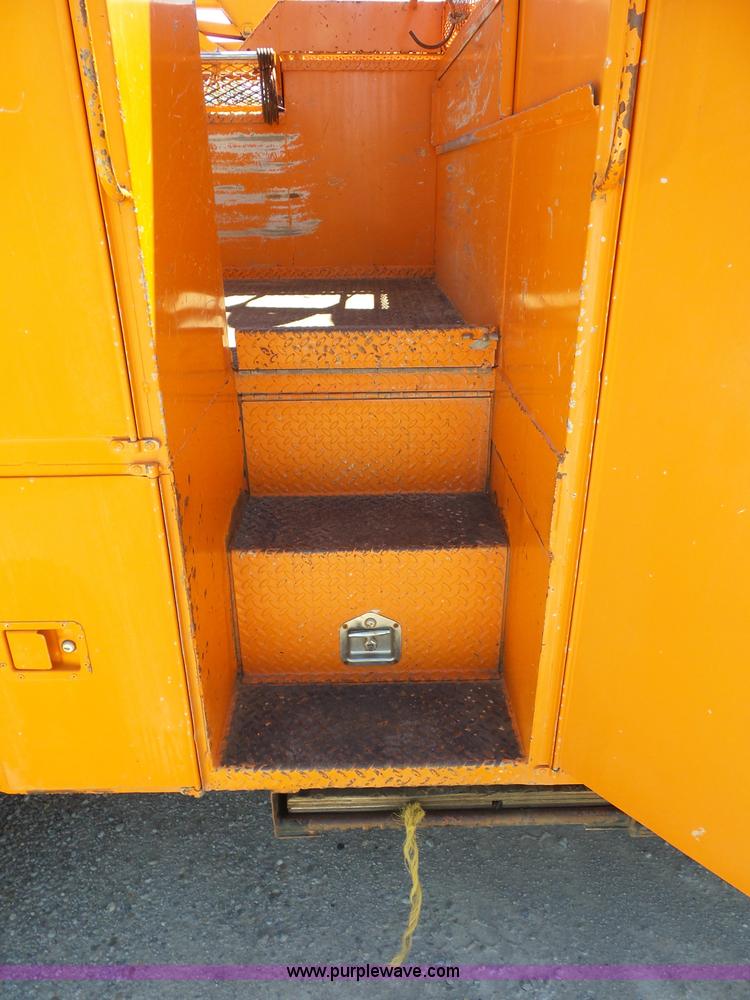 image for item BK9639 1997 Chevrolet C7500 digger derrick truck