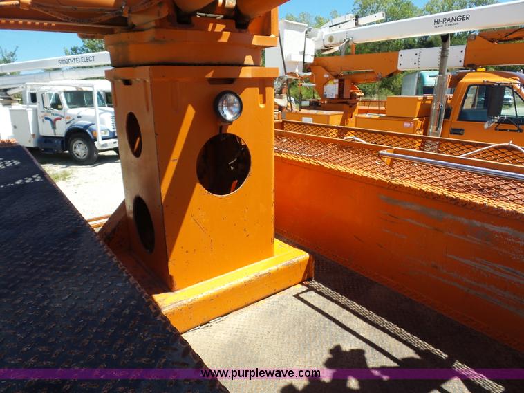 image for item BK9639 1997 Chevrolet C7500 digger derrick truck