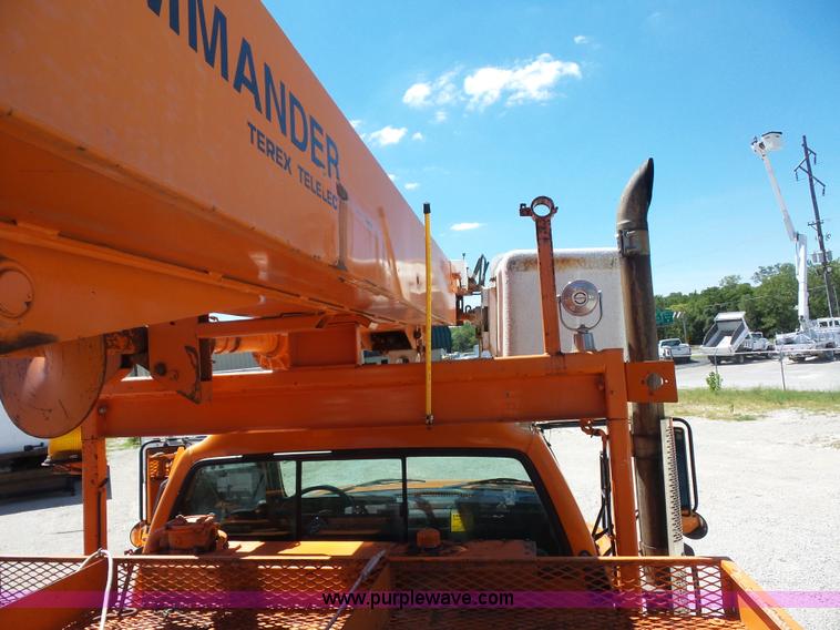 image for item BK9639 1997 Chevrolet C7500 digger derrick truck