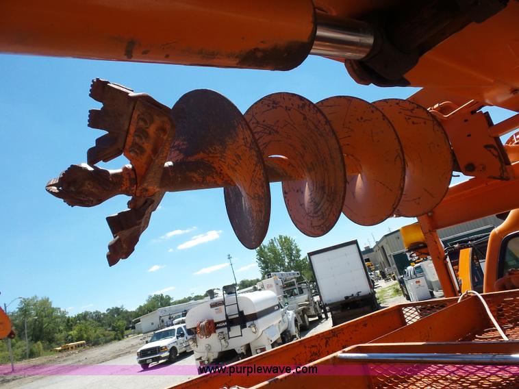 image for item BK9639 1997 Chevrolet C7500 digger derrick truck