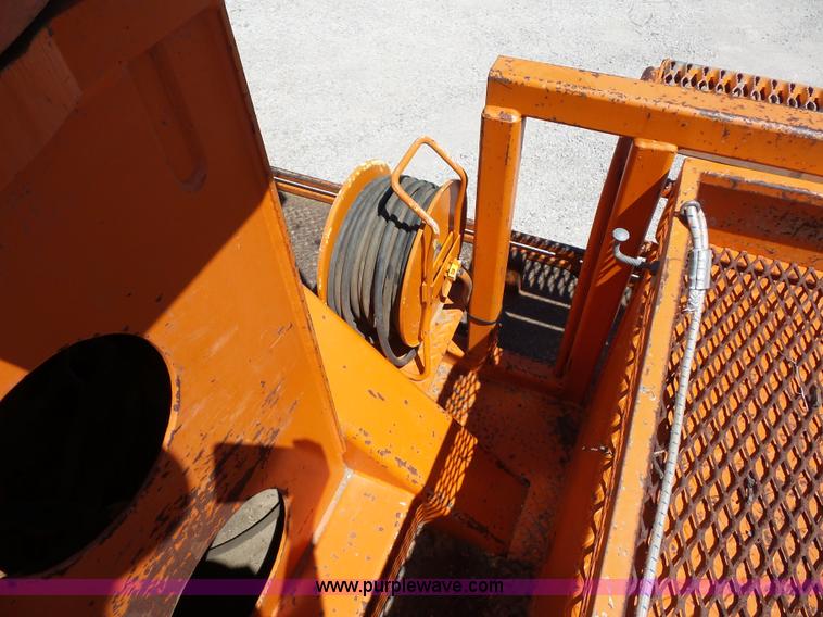 image for item BK9639 1997 Chevrolet C7500 digger derrick truck