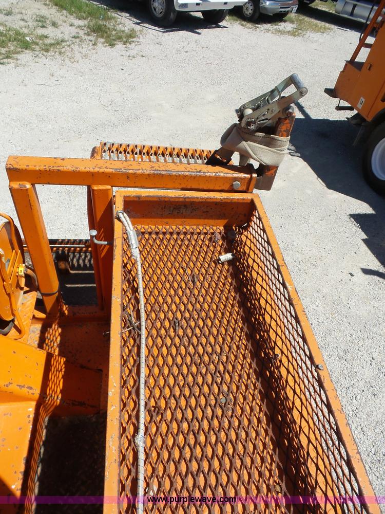 image for item BK9639 1997 Chevrolet C7500 digger derrick truck