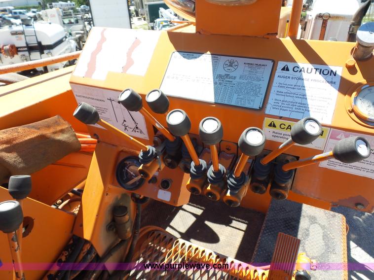 image for item BK9639 1997 Chevrolet C7500 digger derrick truck