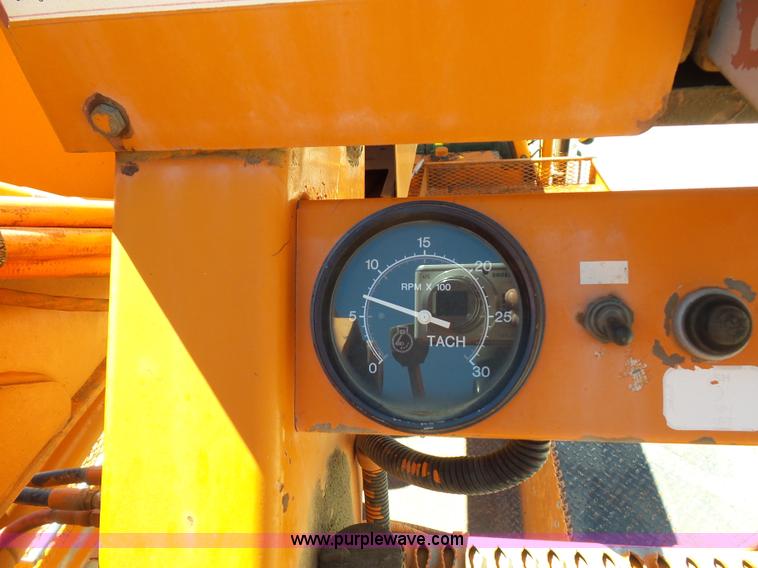 image for item BK9639 1997 Chevrolet C7500 digger derrick truck