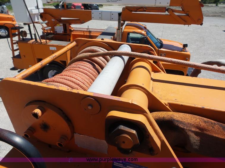 image for item BK9639 1997 Chevrolet C7500 digger derrick truck