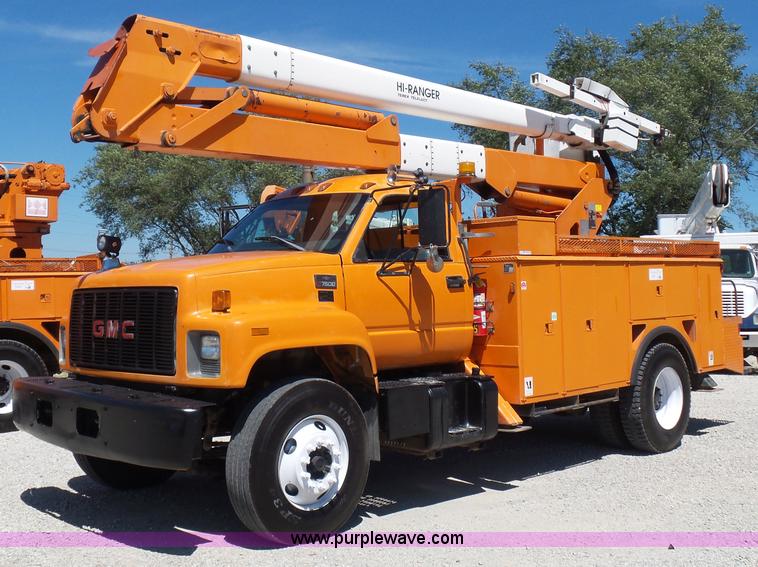 image for item BK9640 1997 GMC C7500 bucket truck
