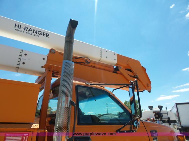 image for item BK9640 1997 GMC C7500 bucket truck