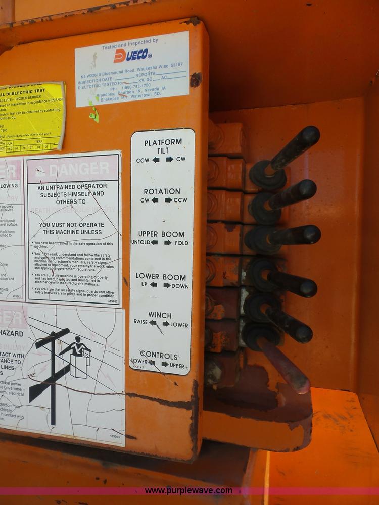 image for item BK9640 1997 GMC C7500 bucket truck