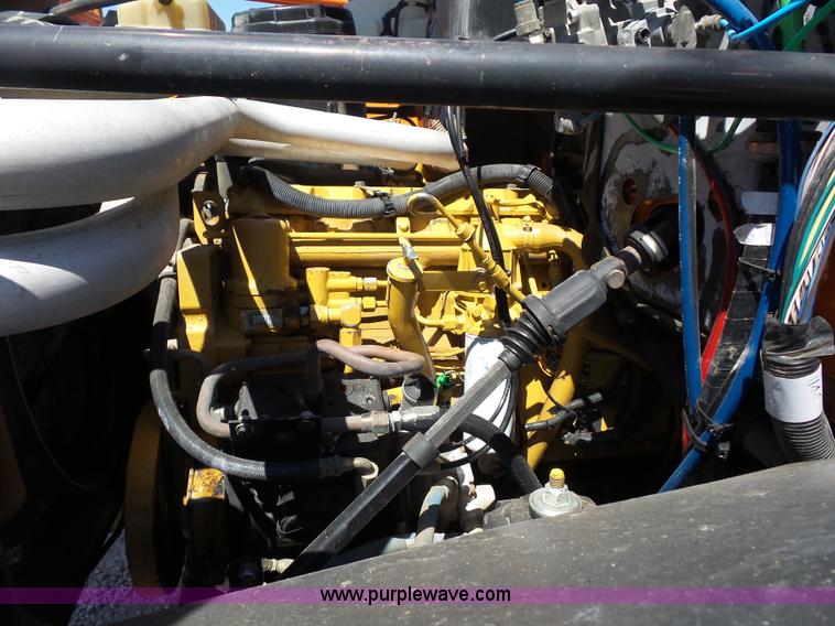 image for item BK9640 1997 GMC C7500 bucket truck