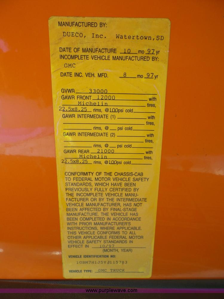 image for item BK9640 1997 GMC C7500 bucket truck