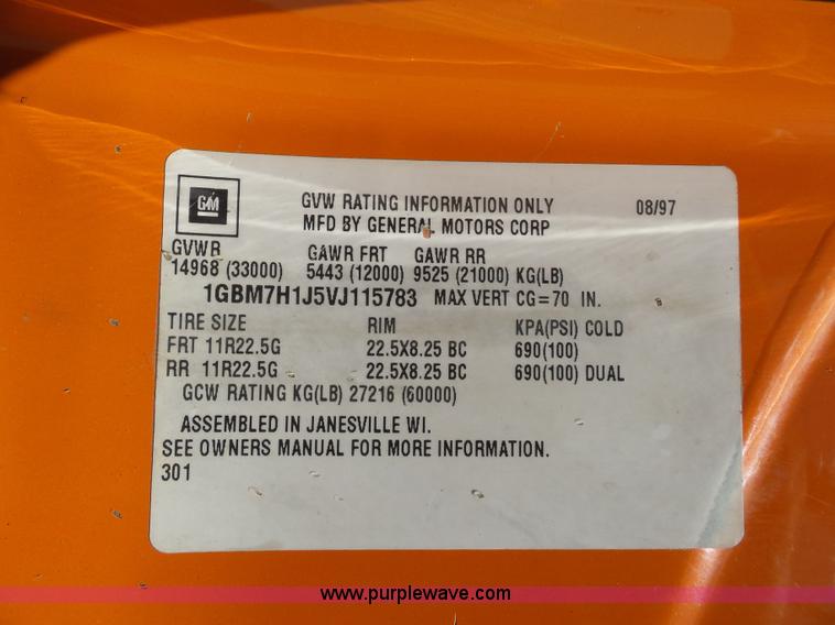 image for item BK9640 1997 GMC C7500 bucket truck