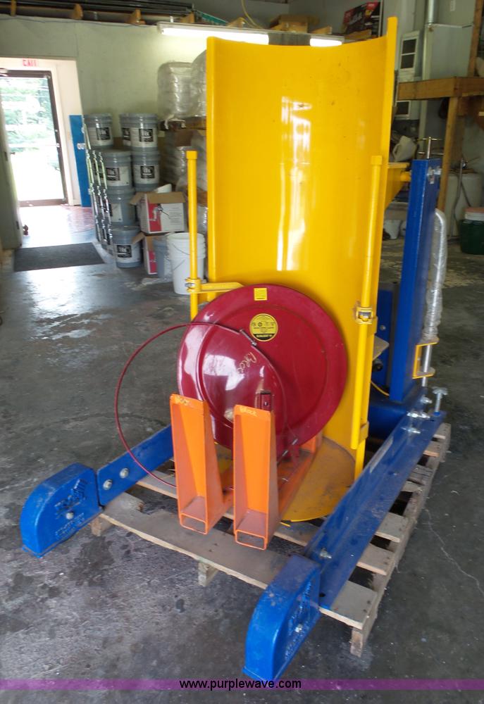 image for item BM9704 Vestil HDD-36-10-P barrel dump