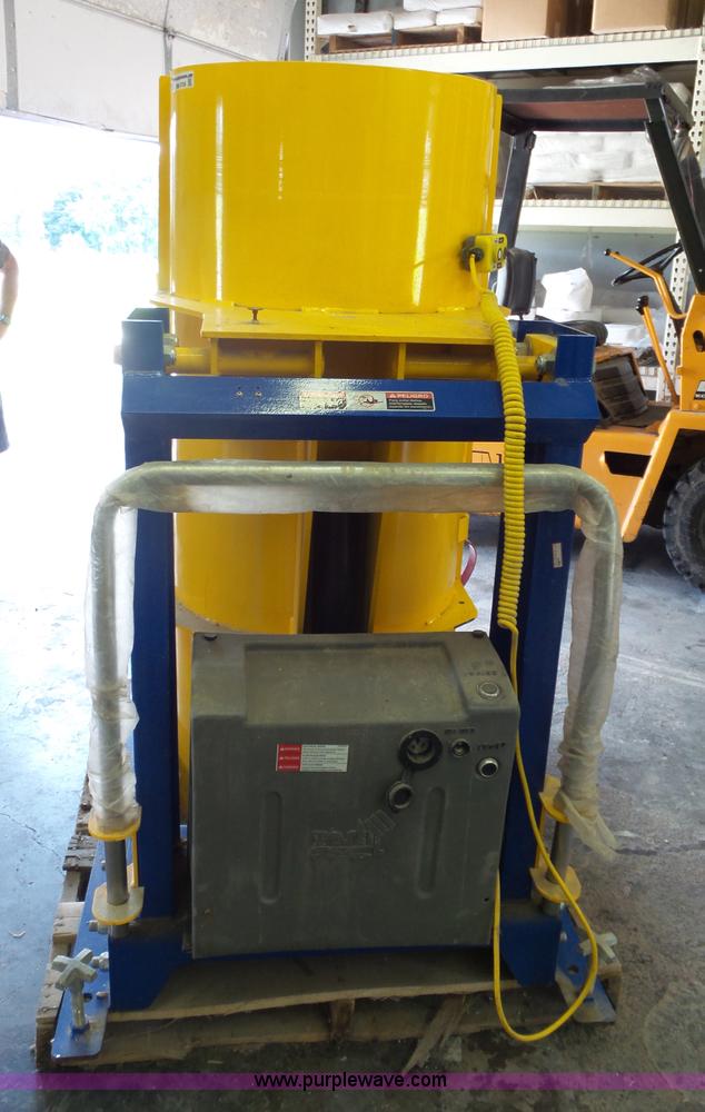 image for item BM9704 Vestil HDD-36-10-P barrel dump