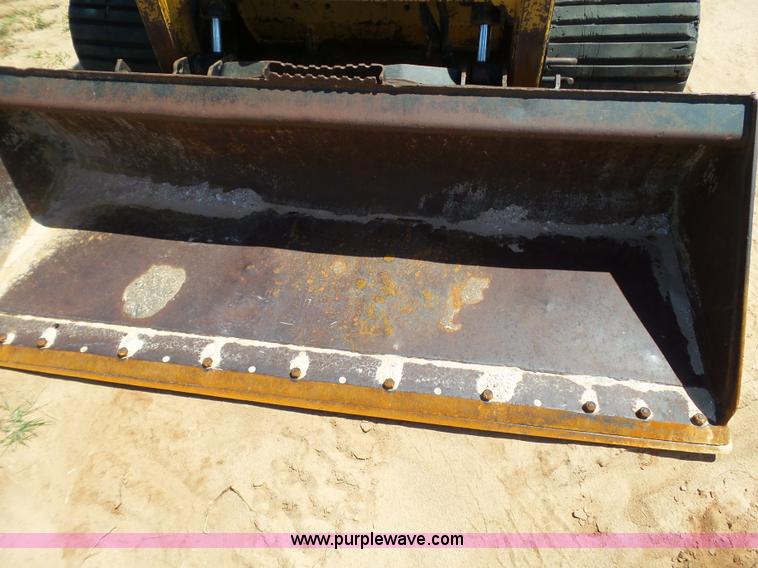 image for item BZ9179 2012 Caterpillar 287C skid steer