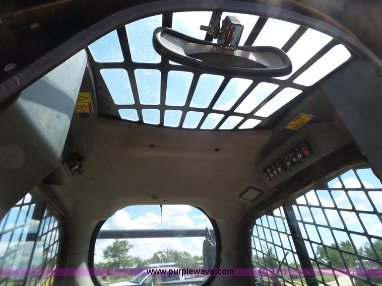 image for item BZ9179 2012 Caterpillar 287C skid steer