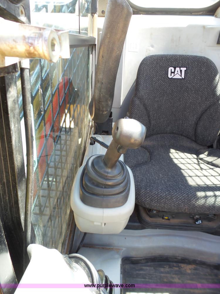 image for item BZ9179 2012 Caterpillar 287C skid steer