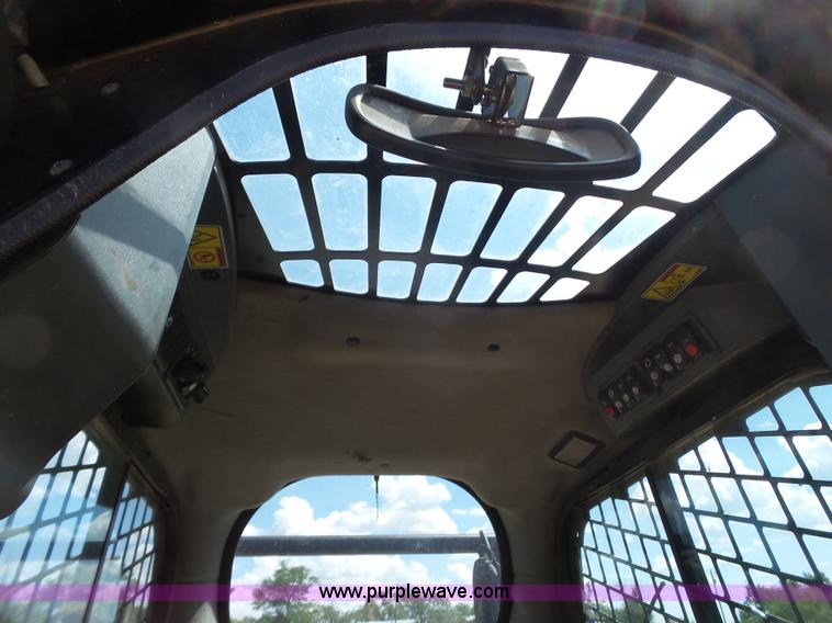 image for item BZ9179 2012 Caterpillar 287C skid steer