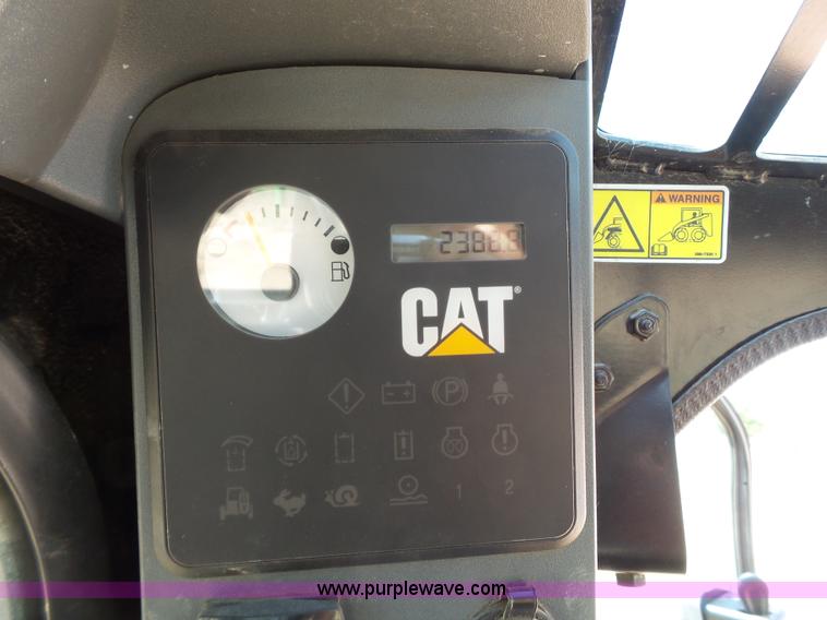 image for item BZ9179 2012 Caterpillar 287C skid steer