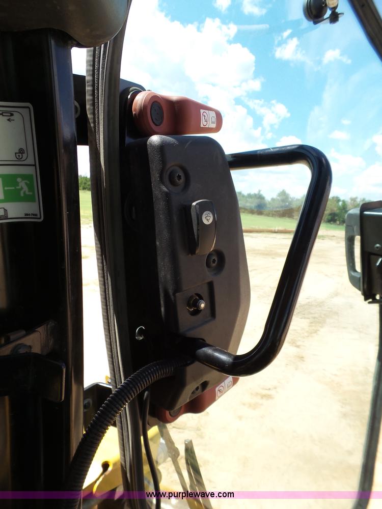 image for item BZ9179 2012 Caterpillar 287C skid steer