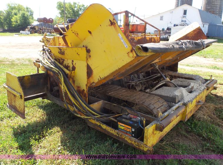 image for item BZ9275 LeeBoy 900 paver