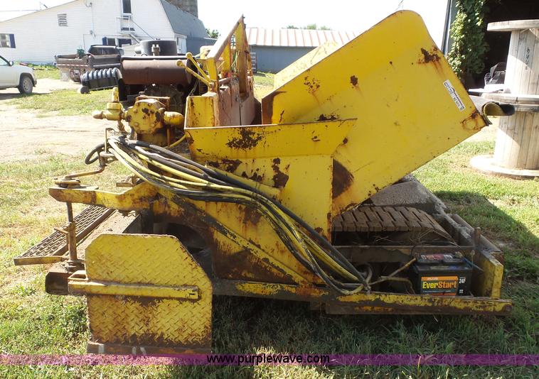 image for item BZ9275 LeeBoy 900 paver