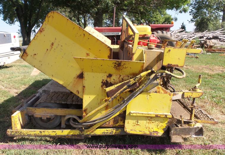 image for item BZ9275 LeeBoy 900 paver