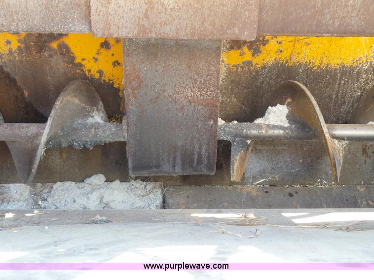 image for item BZ9275 LeeBoy 900 paver