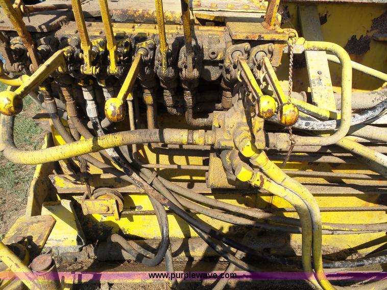 image for item BZ9275 LeeBoy 900 paver