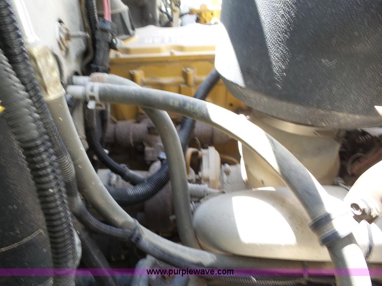 image for item BZ9664 1999 Chevrolet C7500 dump truck