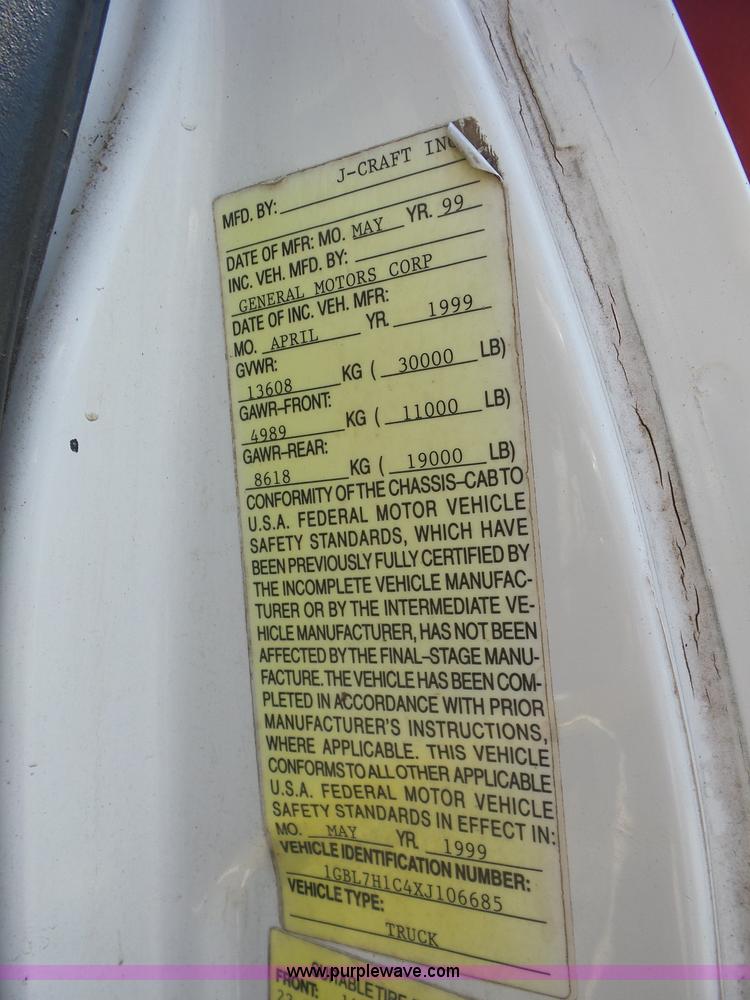 image for item BZ9664 1999 Chevrolet C7500 dump truck